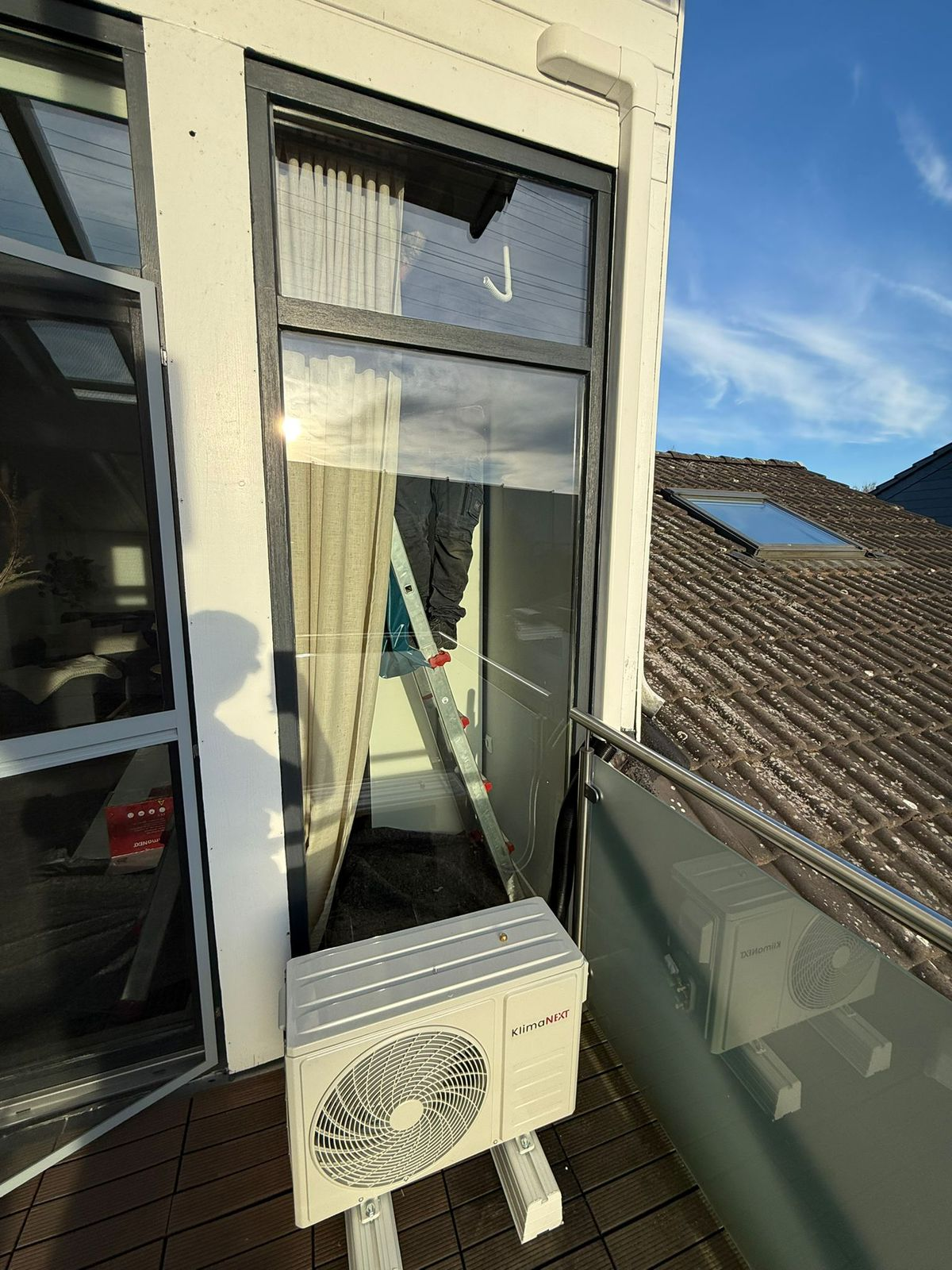 KlimaNext Installation auf Balkon
